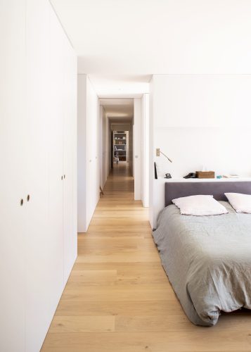 Conception et réalisation d'une maison individuelle dans le centre ville de la commune d'Auray (56) en adéquation avec la nature de site exisatnt.
Archtecture : AGA architectes